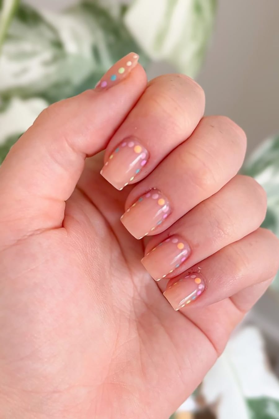 Color dot nails