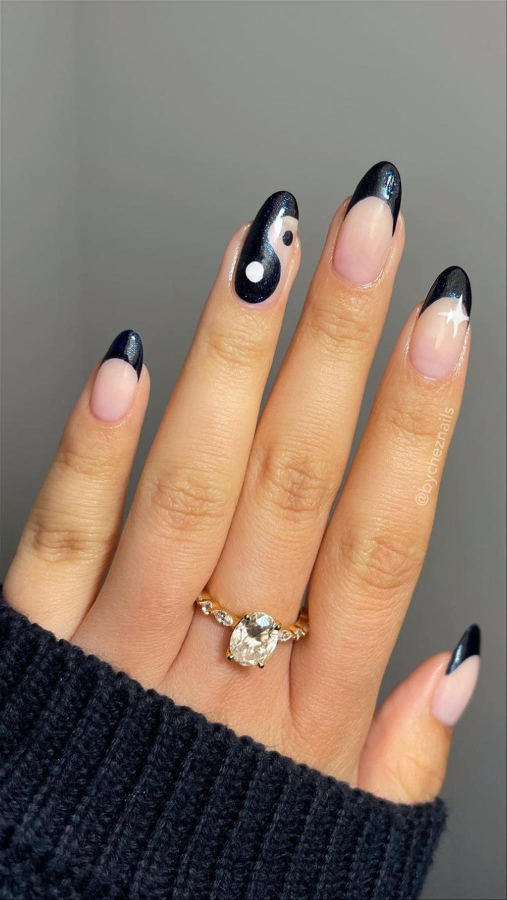 Cool black nail design for winter nails