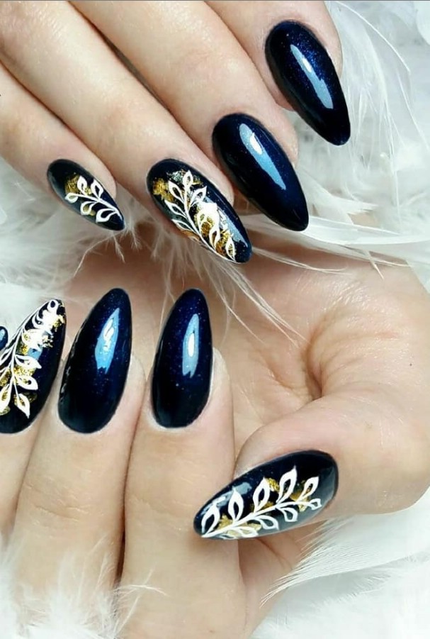 Delicate Floral Nail Designs ohfree.net
