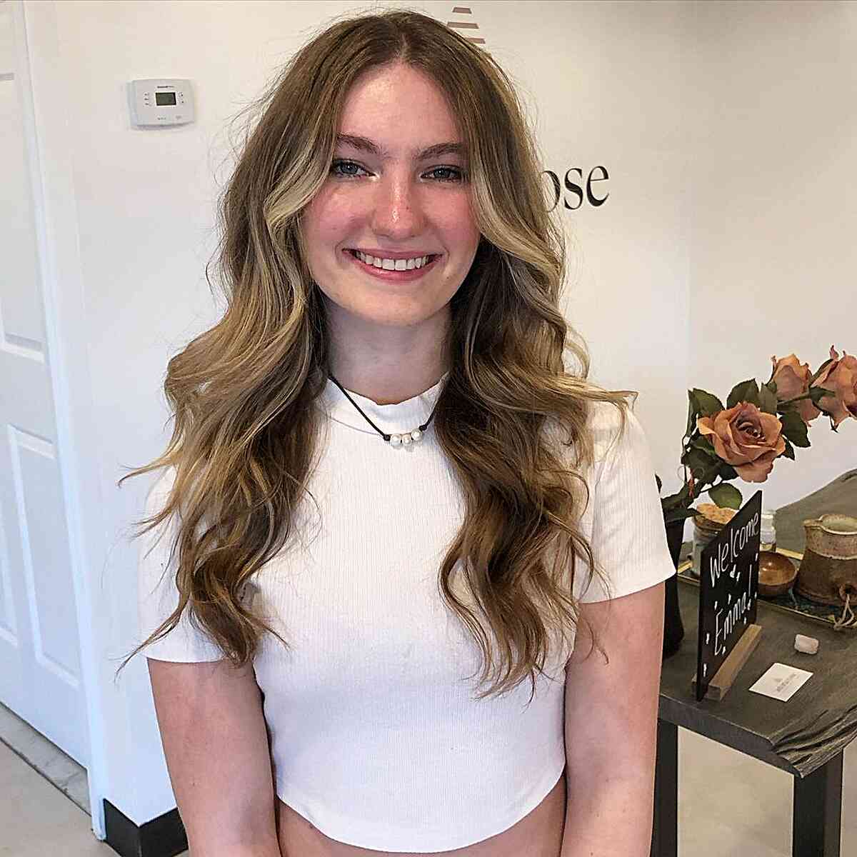 layered waves with a middle part graduation style